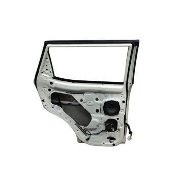 Recambio de puerta trasera izquierda para ssangyong tivoli grand limited 4x2 referencia OEM IAM 6301135000  