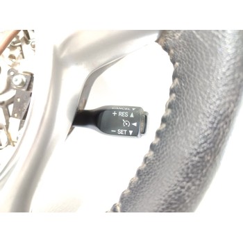 Recambio de volante para toyota yaris active referencia OEM IAM 45100OD490C1  