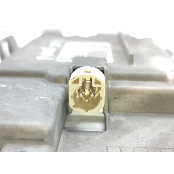 Recambio de pantalla multifuncion para peugeot 2008 (--.2013) allure referencia OEM IAM 9831642480  