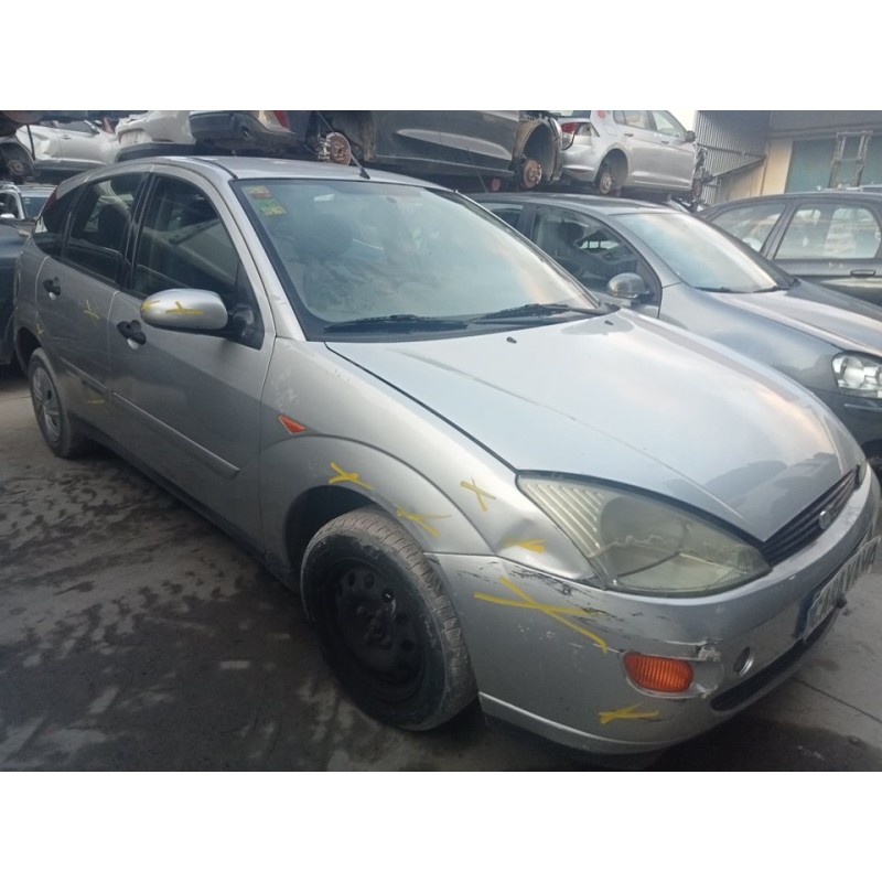 ford focus berlina (cak) del año 2000