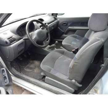 renault clio ii fase i (b/cbo) del año 2001