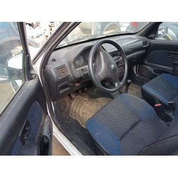 peugeot 106 (s2) del año 2001