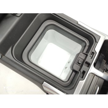 Recambio de apoyabrazos central para land rover range rover sport v6 td hse referencia OEM IAM AH32045A36B  