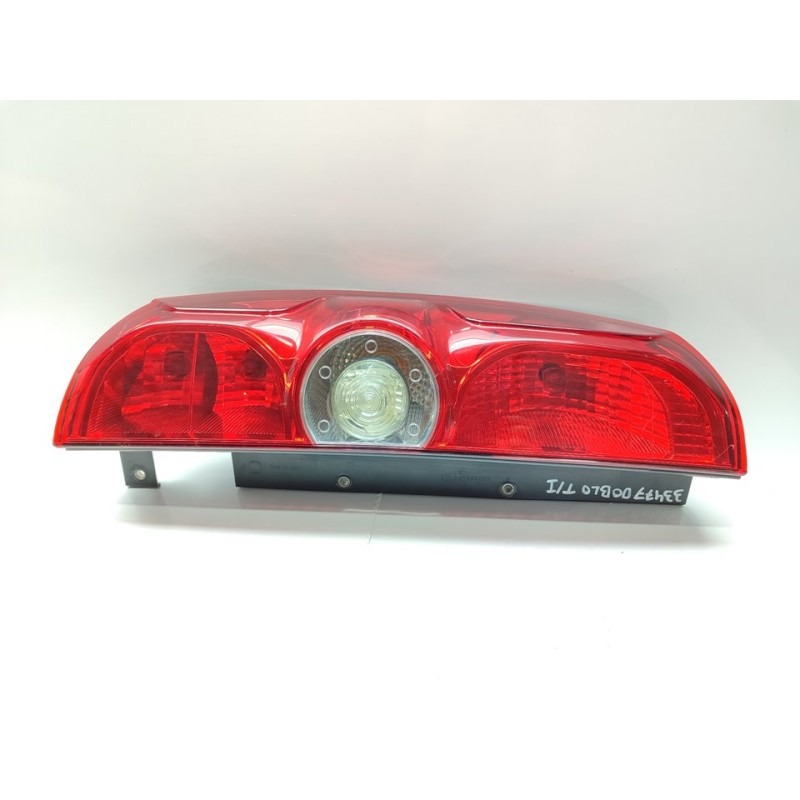 Recambio de piloto trasero izquierdo para fiat doblo active referencia OEM IAM 518305650  