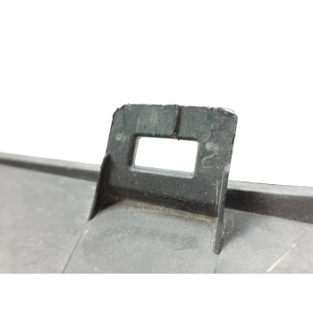 Recambio de aletin trasero derecho para dacia sandero iii stepway essential referencia OEM IAM 788A26353R  