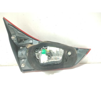 Recambio de piloto trasero derecho interior para toyota auris hybrid active business plus referencia OEM IAM 8158102830  