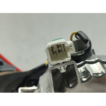 Recambio de piloto trasero derecho interior para toyota auris hybrid active business plus referencia OEM IAM 8158102830  