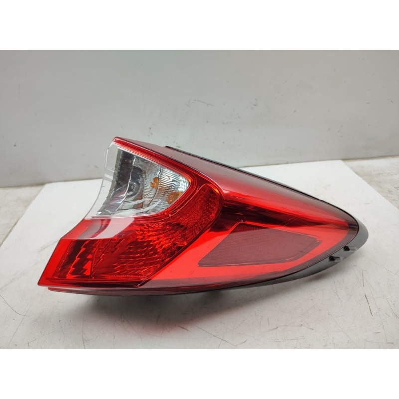 Recambio de piloto trasero derecho para toyota c-hr hybrid active referencia OEM IAM 81550F4010  