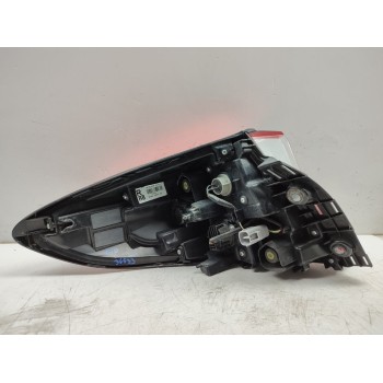 Recambio de piloto trasero derecho para toyota c-hr hybrid active referencia OEM IAM 81550F4010  