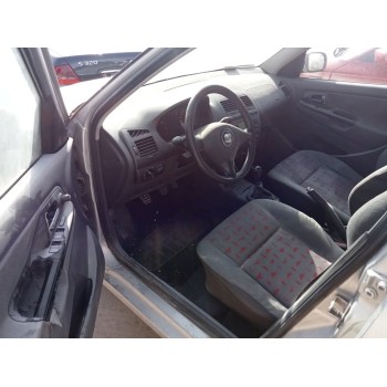 seat cordoba berlina (6k2) del año 2001