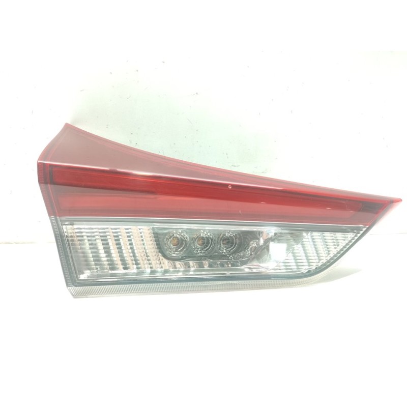 Recambio de piloto trasero izquierdo interior para toyota auris hybrid active business plus referencia OEM IAM 8159102850  