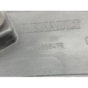 Recambio de aletin trasero izquierdo para renault captur dynamique referencia OEM IAM 788A38847R  