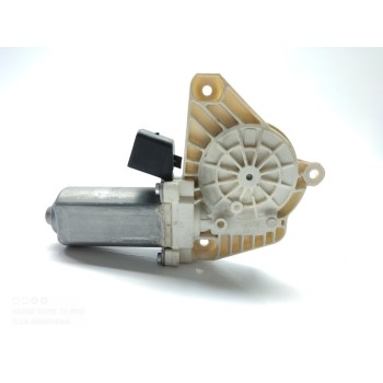 MOTOR ELEVALUNAS DELANTERO DERECHO A2078200442 