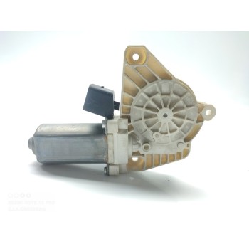 MOTOR ELEVALUNAS TRASERO DERECHO A2078200442 