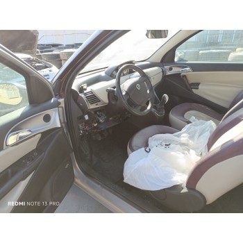 lancia ypsilon (101) del año 2008