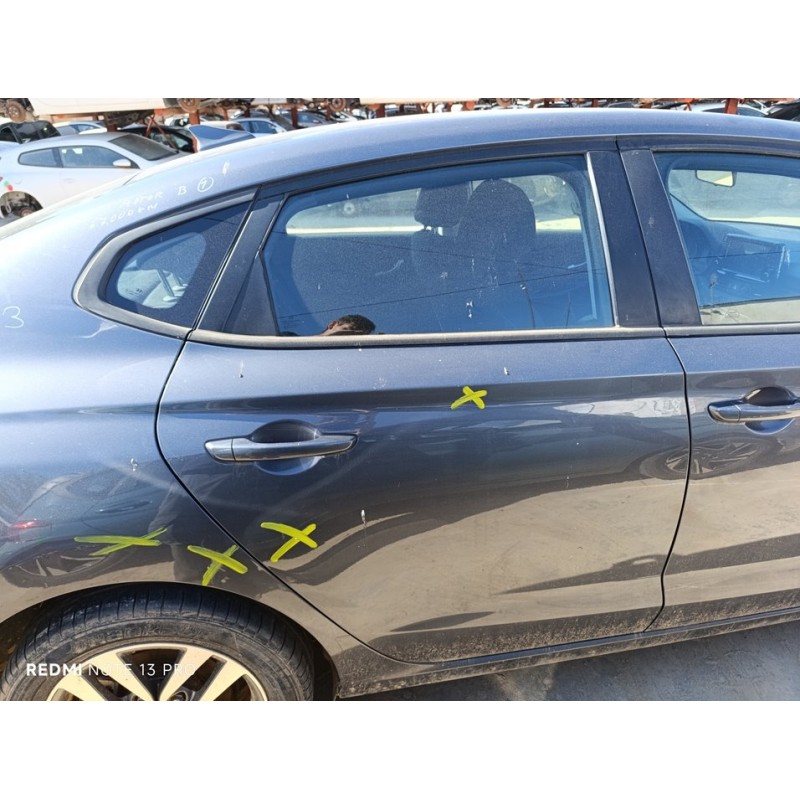 Recambio de puerta trasera derecha para hyundai i30 fastback style referencia OEM IAM 77004G4700  