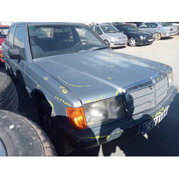 mercedes-benz clase c (w201) berlina del año 1984