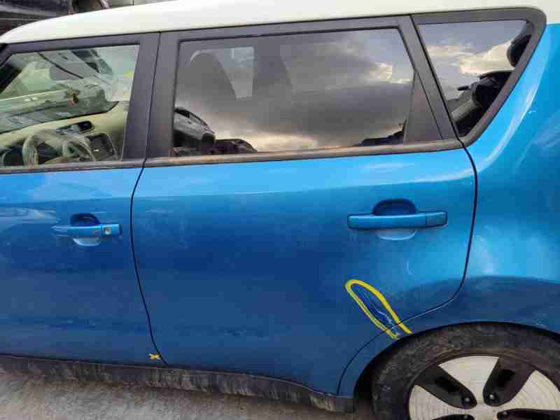 Recambio de puerta trasera izquierda para kia soul ( ) ev (psev) referencia OEM IAM 77003B2000  