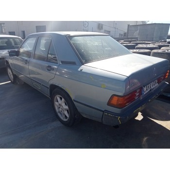 mercedes-benz clase c (w201) berlina del año 1984