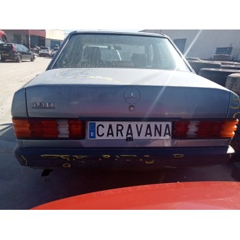 mercedes-benz clase c (w201) berlina del año 1984