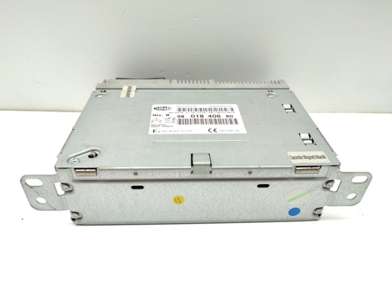Recambio de sistema navegacion gps para peugeot 208 active referencia OEM IAM 9801840680  