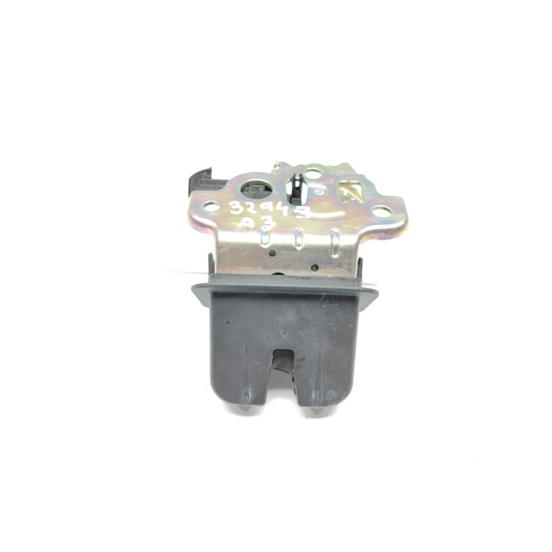Recambio de cerradura maletero / porton para audi a3 sedán (8vm) 30 tdi design referencia OEM IAM 4H0827505A  