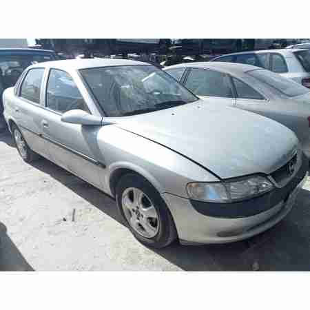 OPEL VECTRA B BERLINA