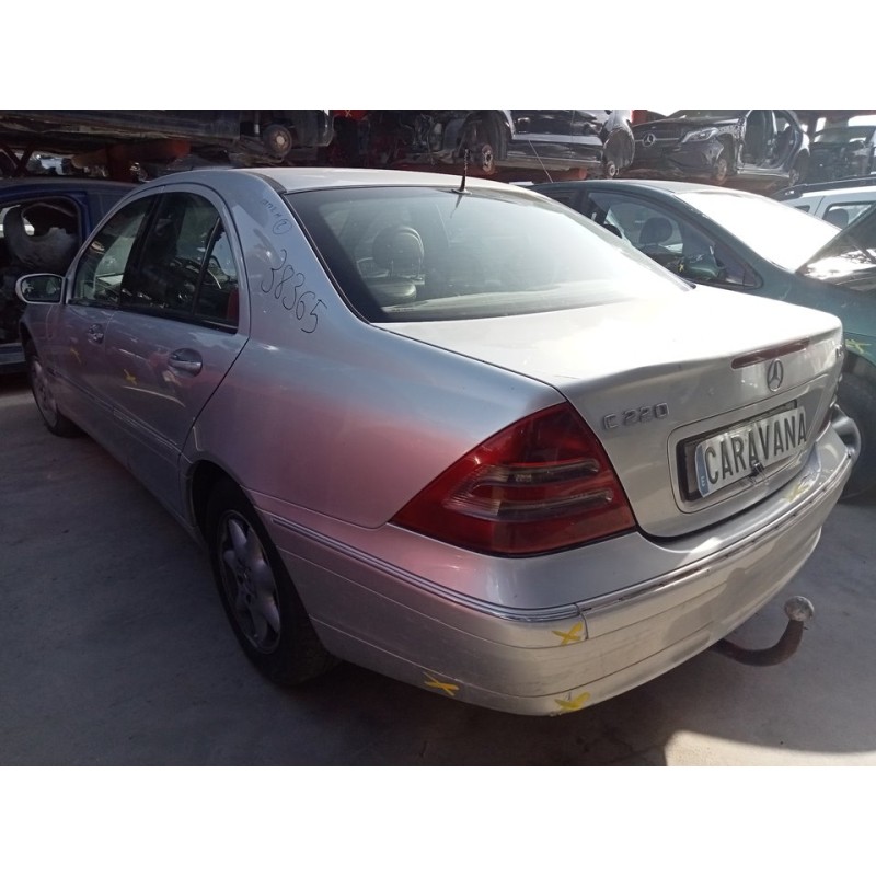 mercedes-benz clase c (w203) berlina del año 2002