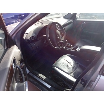 mercedes-benz clase c (w203) berlina del año 2002