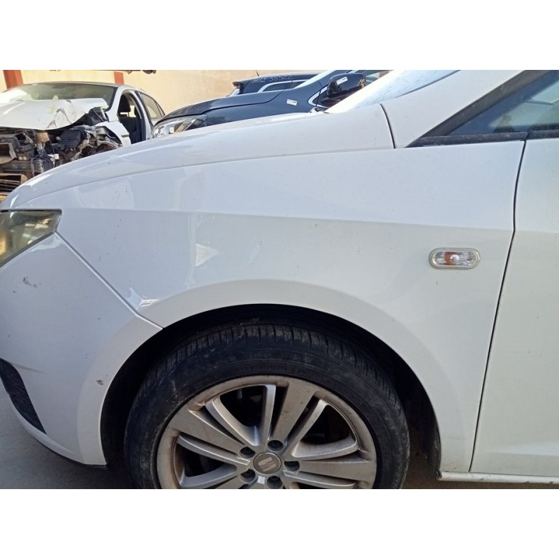 Recambio de aleta delantera izquierda para seat ibiza (6j5) stylance / style referencia OEM IAM 6J0821021A  