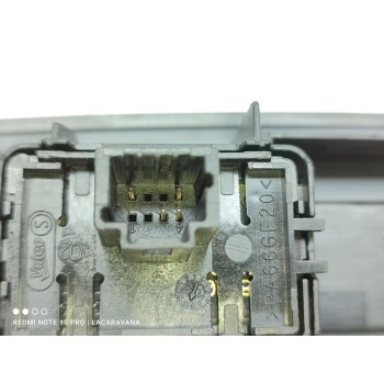 Recambio de mando elevalunas delantero derecho para renault scenic iii emotion referencia OEM IAM 809600018R  