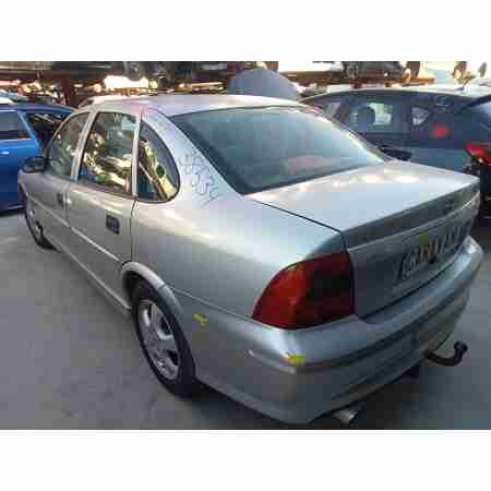 OPEL VECTRA B BERLINA