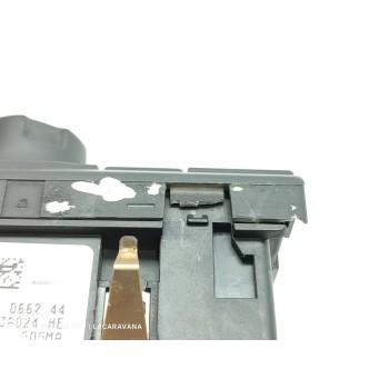 Recambio de mando luces para land rover freelander (lr2) td4 s referencia OEM IAM 6G9N13A024HE  