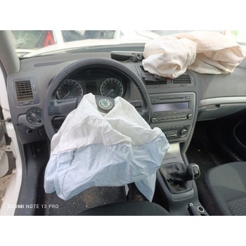 skoda octavia berlina (1z3) del año 2011