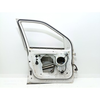 Recambio de puerta delantera izquierda para land rover freelander (lr2) td4 s referencia OEM IAM LR005657  