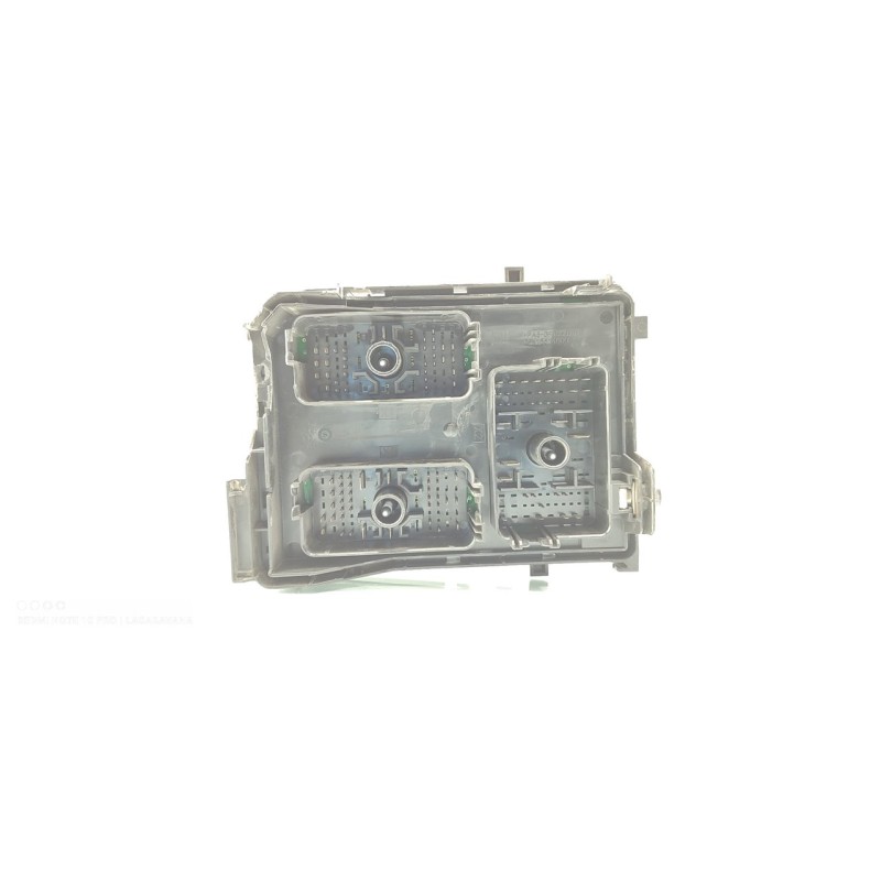 Recambio de caja reles / fusibles para opel astra k lim. 5türig dynamic referencia OEM IAM 39040854  