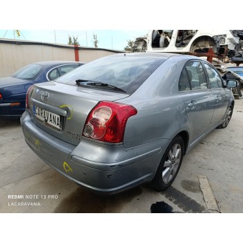 toyota avensis berlina (t25) del año 2007