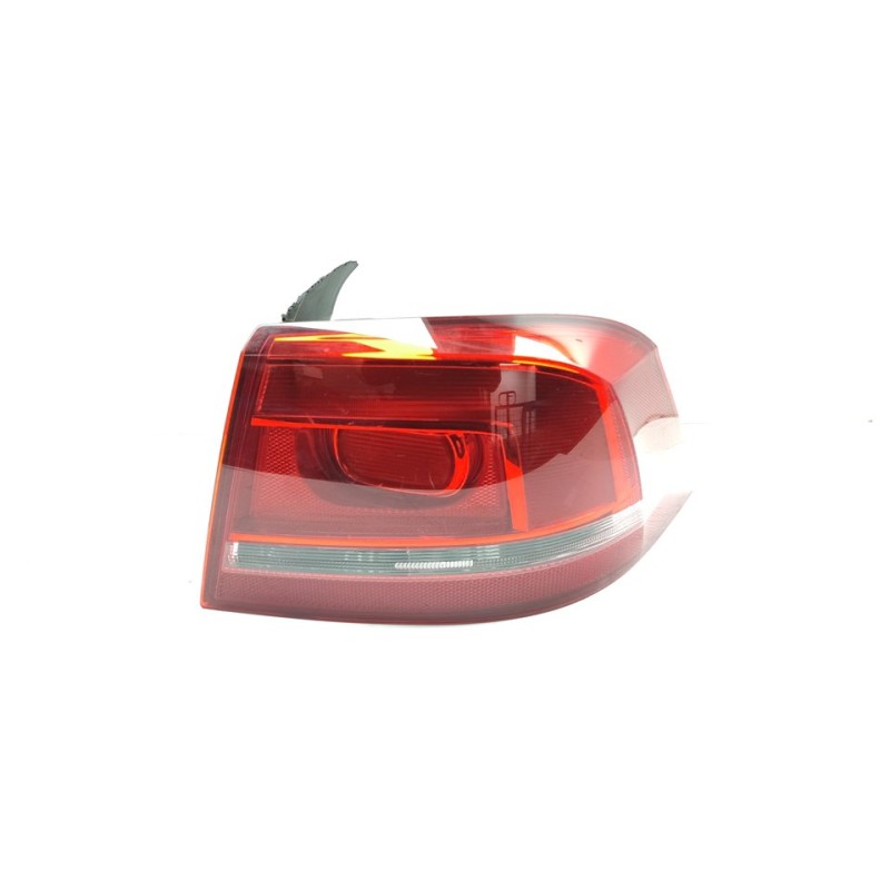 Recambio de piloto trasero derecho para volkswagen passat lim. (362) advance bluemotion referencia OEM IAM 3AE945096F  