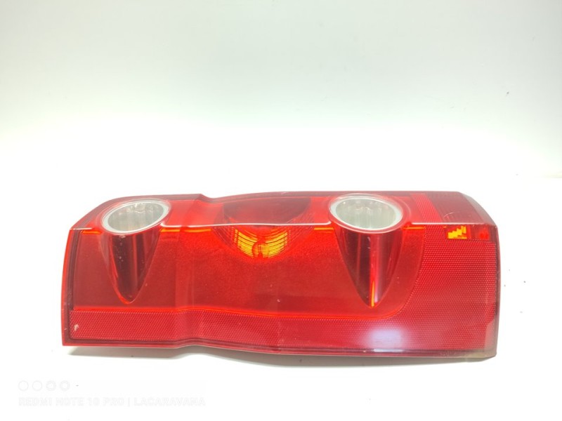 Recambio de piloto trasero izquierdo para volkswagen crafter combi (2e) combi 30 referencia OEM IAM 9068200064  