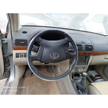 toyota avensis berlina (t25) del año 2007