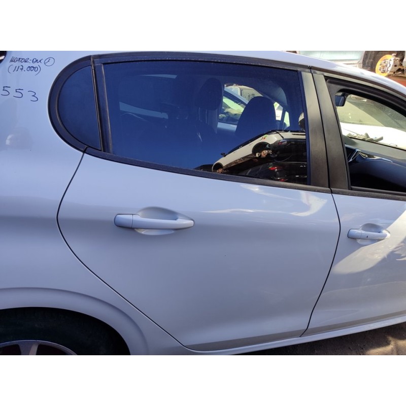 Recambio de puerta trasera derecha para peugeot 208 style referencia OEM IAM 9671907480  