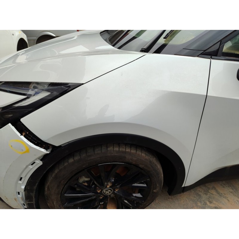 Recambio de aleta delantera izquierda para toyota c-hr hybrid gr sport referencia OEM IAM 53812F4050  