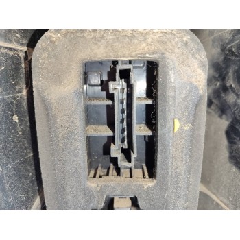 Recambio de piloto trasero derecho para volkswagen crafter combi (2e) combi 30 referencia OEM IAM 9068200164  