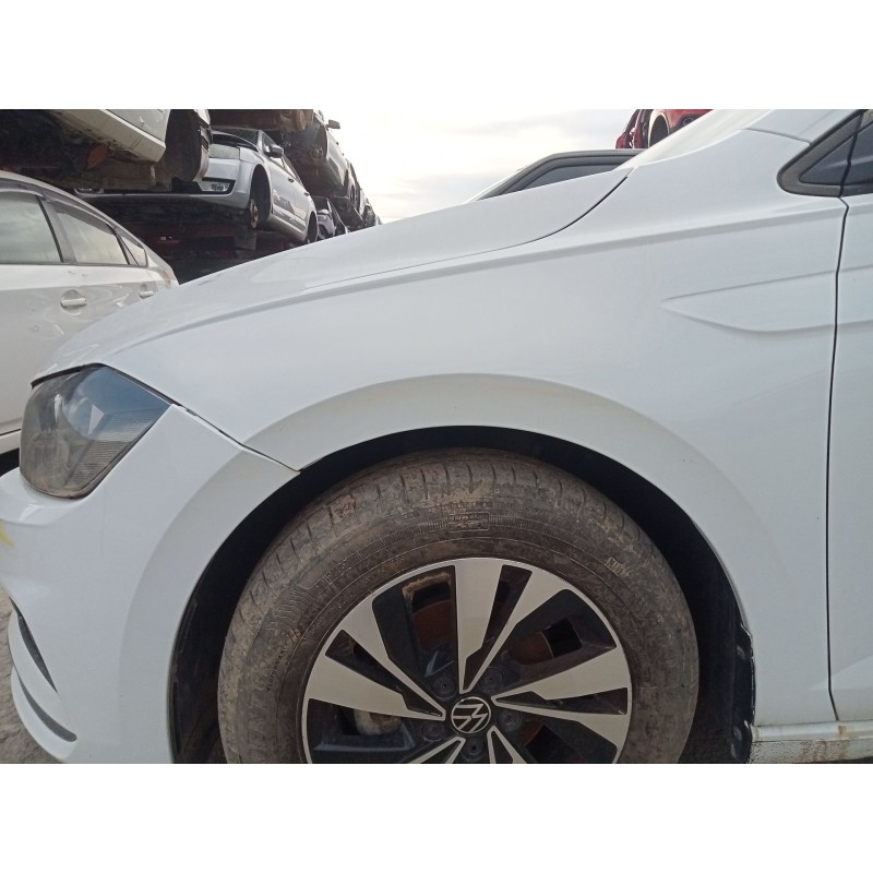Recambio de aleta delantera izquierda para volkswagen polo vi (aw1, bz1, ae1) 1.0 tsi referencia OEM IAM 2G0821105  