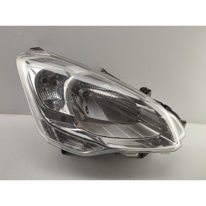 Recambio de faro derecho para peugeot partner kasten confort l1 referencia OEM IAM 9682828180  