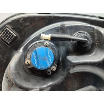 Recambio de deposito aditivo fap para maserati levante diesel referencia OEM IAM 06700370550  
