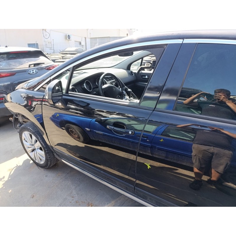 Recambio de puerta delantera izquierda para peugeot 3008 active referencia OEM IAM 9002AR  
