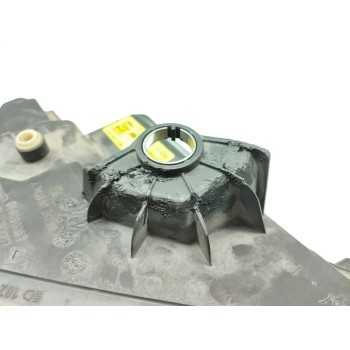 Recambio de faro derecho para maserati levante diesel referencia OEM IAM 670032327  