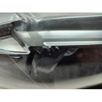 Recambio de faro derecho para maserati levante diesel referencia OEM IAM 670032327  