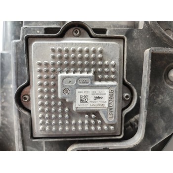 Recambio de faro derecho para maserati levante diesel referencia OEM IAM 670032327  